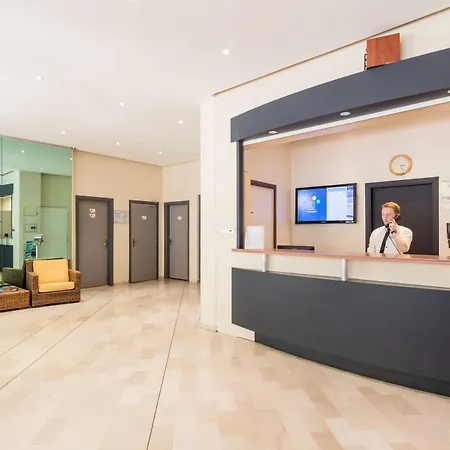 מלון דירות Pierre & Les Citronniers 3*