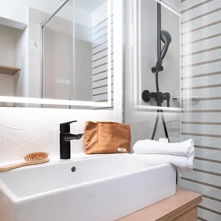 Pierre & Les Citronniers Menton