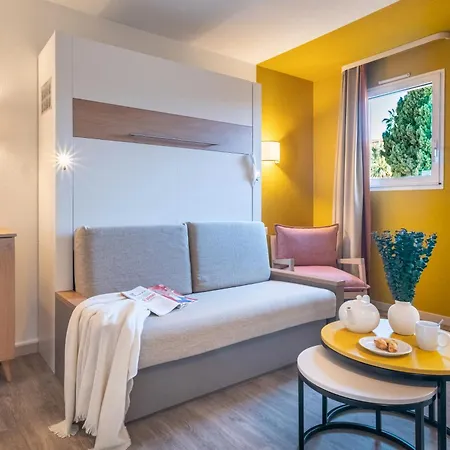 Pierre & Les Citronniers Lägenhetshotell Menton