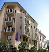 Pierre & Les Citronniers 3* מנטון